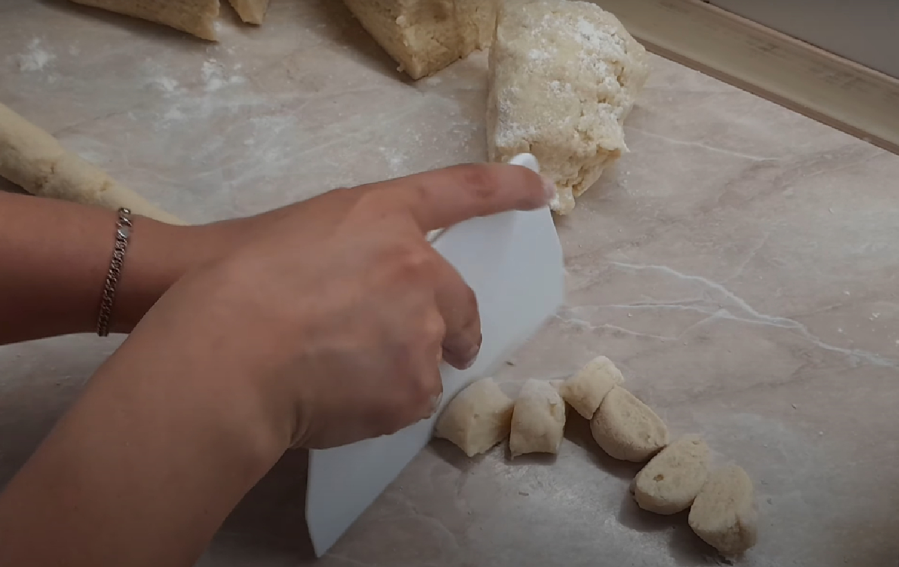 Простіше не буває: рецепт "лінивих" вареників з картоплею